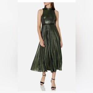 Donna Morgan Green/Black Pleated Dress - Size 10